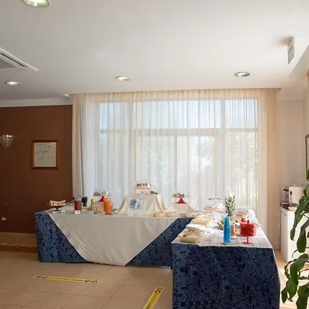 La Bussola Hotel